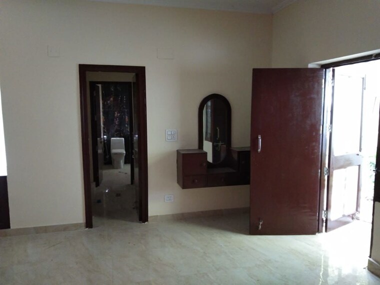 Room, sector 4 2 Bedroom 1285 Sq.Ft. Independent House In Sector 4 Gurgaon 10458635