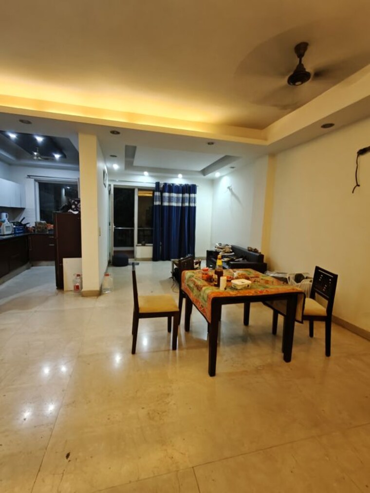 Gym, sushant lok i 3 Bedroom 215 Sq.Yd. Builder Floor In Sushant Lok I Gurgaon 10458654