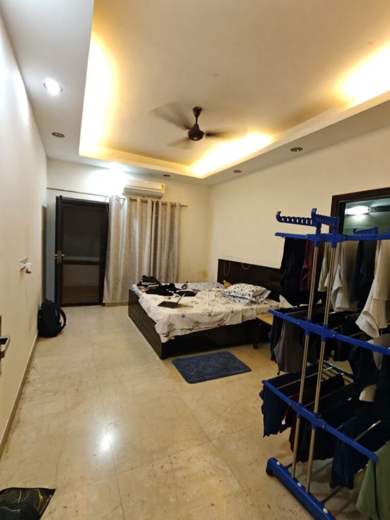 Living Room, sushant lok i 3 Bedroom 215 Sq.Yd. Builder Floor In Sushant Lok I Gurgaon 10458654
