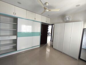 Room in 3 BHK Apartment at Prajay Megapolis, Kukatpally – for Rent