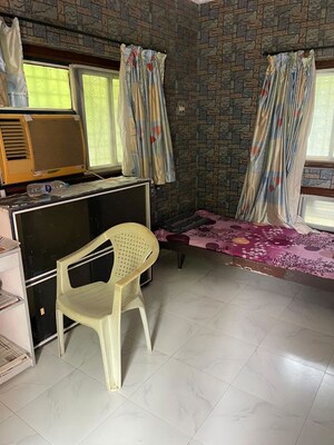Studio Builder Floor For Rent in Vadiwadi