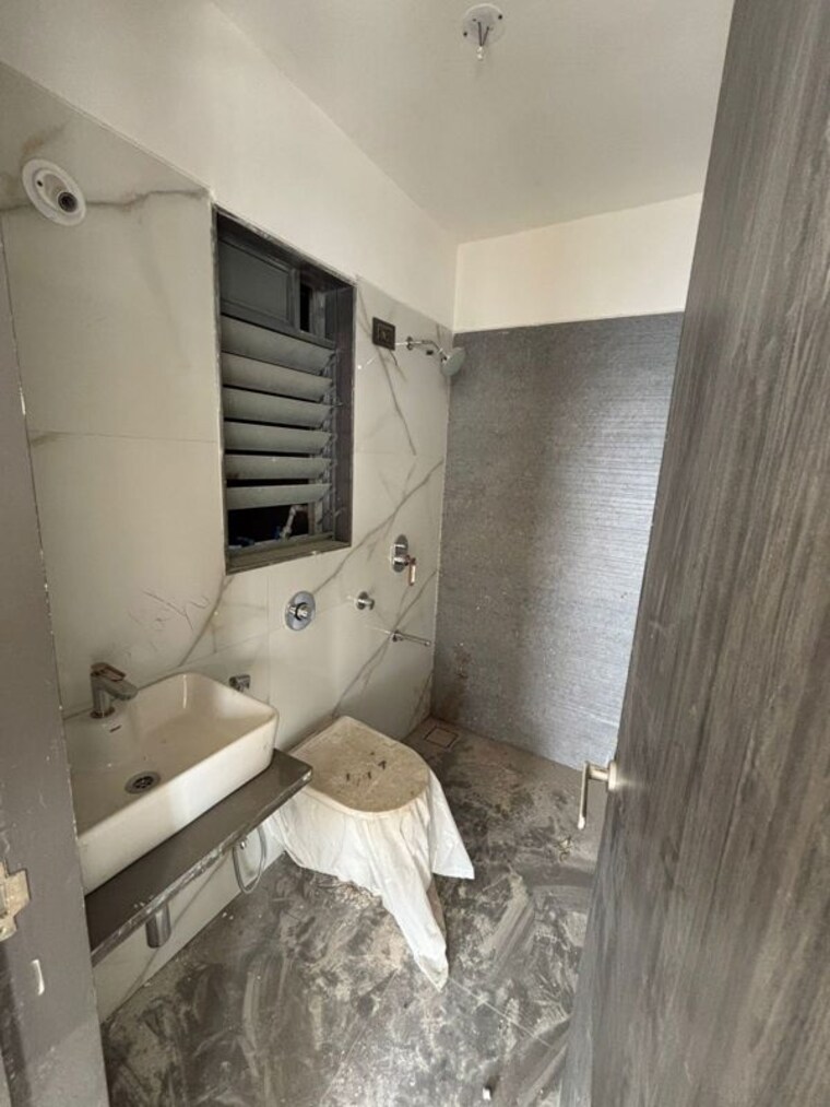 Bathroom, acme-36-allure 3 Bedroom 1072 Sq.Ft. Apartment In Goregaon West Mumbai 10458670