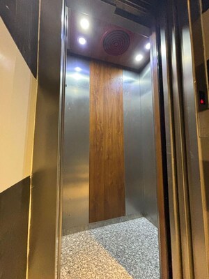 Building Lobby in 4 BHK Builder Floor at TDI The Grand Retreat, Sector 88 – for Rent