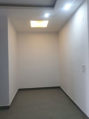 Room in 4 BHK Builder Floor at TDI The Grand Retreat, Sector 88 – for Rent