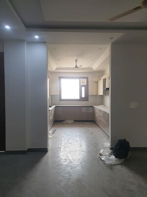 Building Lobby in 4 BHK Builder Floor at TDI The Grand Retreat, Sector 88 – for Rent