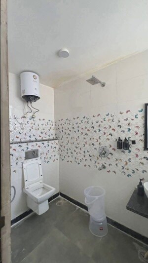 Bathroom in 1 BHK Apartment at Saket – for Rent