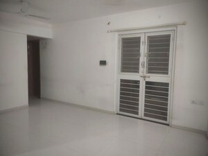 Room in 2 BHK Apartment at Shubh Shagun, Kharadi – for Rent