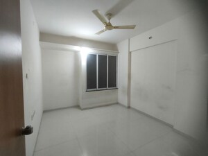 Room in 2 BHK Apartment at Shubh Shagun, Kharadi – for Rent