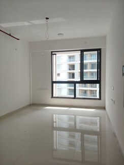 2 BHK Apartment For Rent in Sunteck Avenue 2