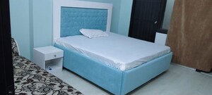 Bedroom in 2 BHK Builder Floor at Sector 42 – for Rent