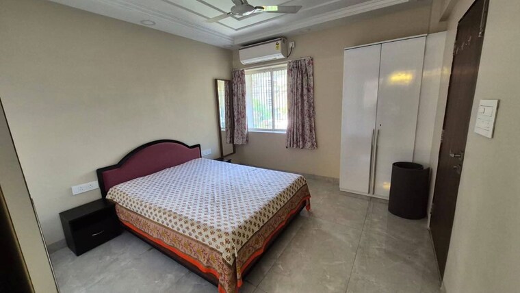 Bedroom, gym-view 2 Bedroom 800 Sq.Ft. Apartment In Khar West Mumbai 10458715