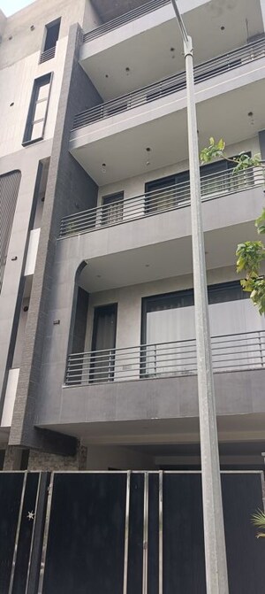 3 BHK Builder Floor For Sale in Model Town