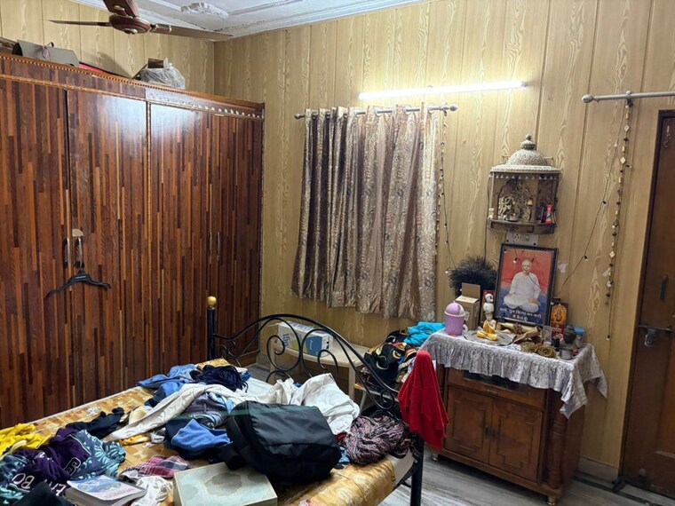 Bedroom, sector 22 6+ Bedroom 2250 Sq.Ft. Independent House In Sector 22 Faridabad 10458717