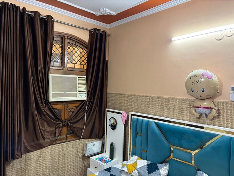 Living Room, sector 22 6+ Bedroom 2250 Sq.Ft. Independent House In Sector 22 Faridabad 10458717