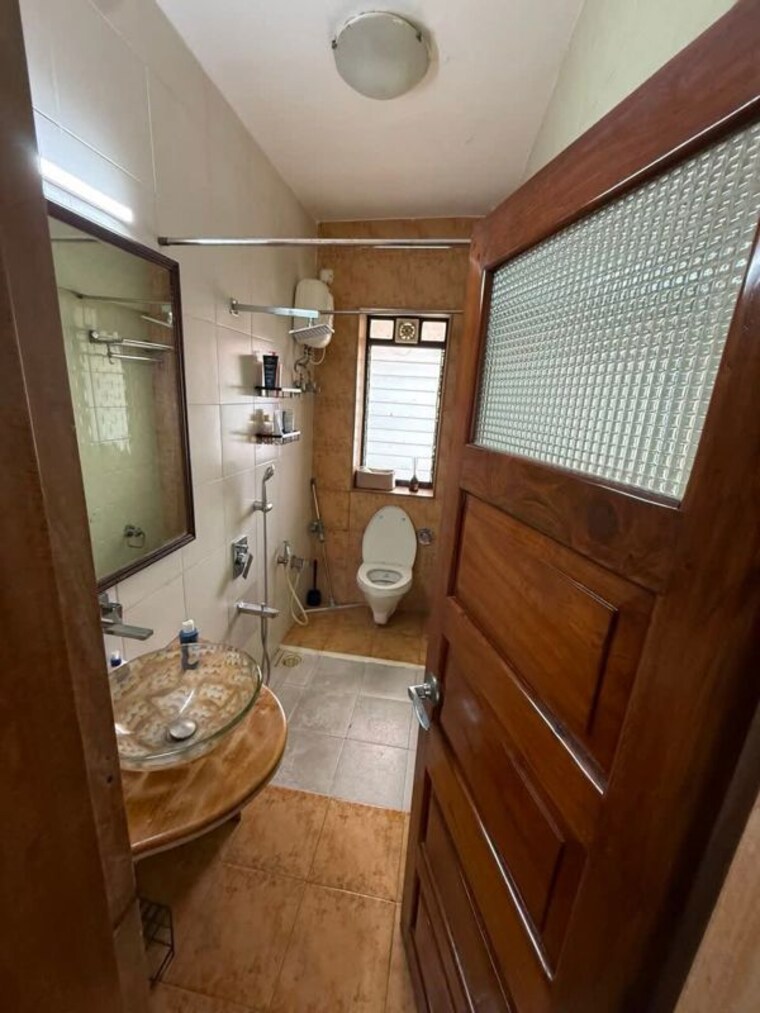 Bathroom, ankur-chs-andheri-west 2 Bedroom 800 Sq.Ft. Apartment In Andheri West Mumbai 10458739