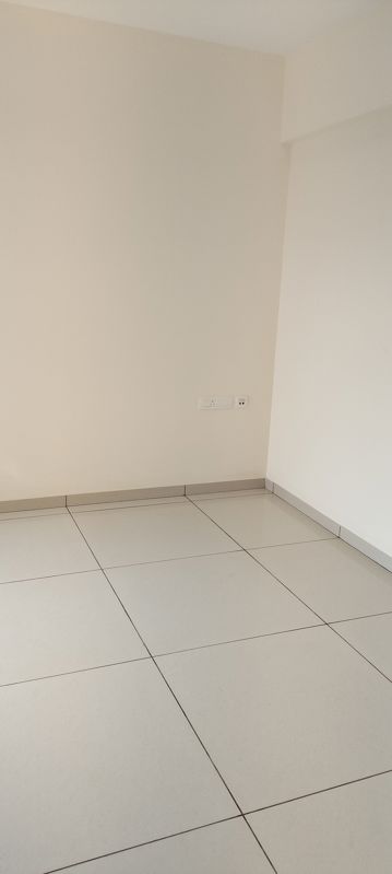 1 BHK +  450 Sq.Ft. Apartment in Roswalt Ray