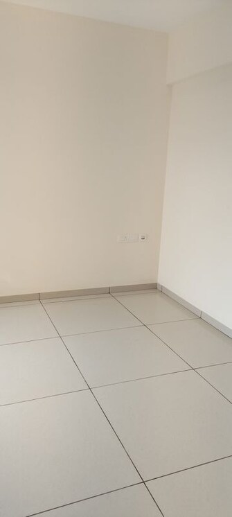 https://img.squareyards.com/secondaryPortal/optImages/IN_639174060878062710-180626070127127.jpg Cover Image