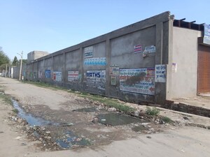  Warehouse – Exterior View View at Vishwakarmapuram Colony - for Rent