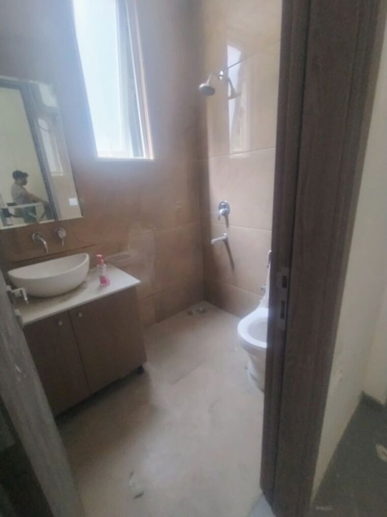 Bathroom, m3m-antalya-hills 3.5 Bedroom 1650 Sq.Ft. Builder Floor In Sector 79 Gurgaon 10458796