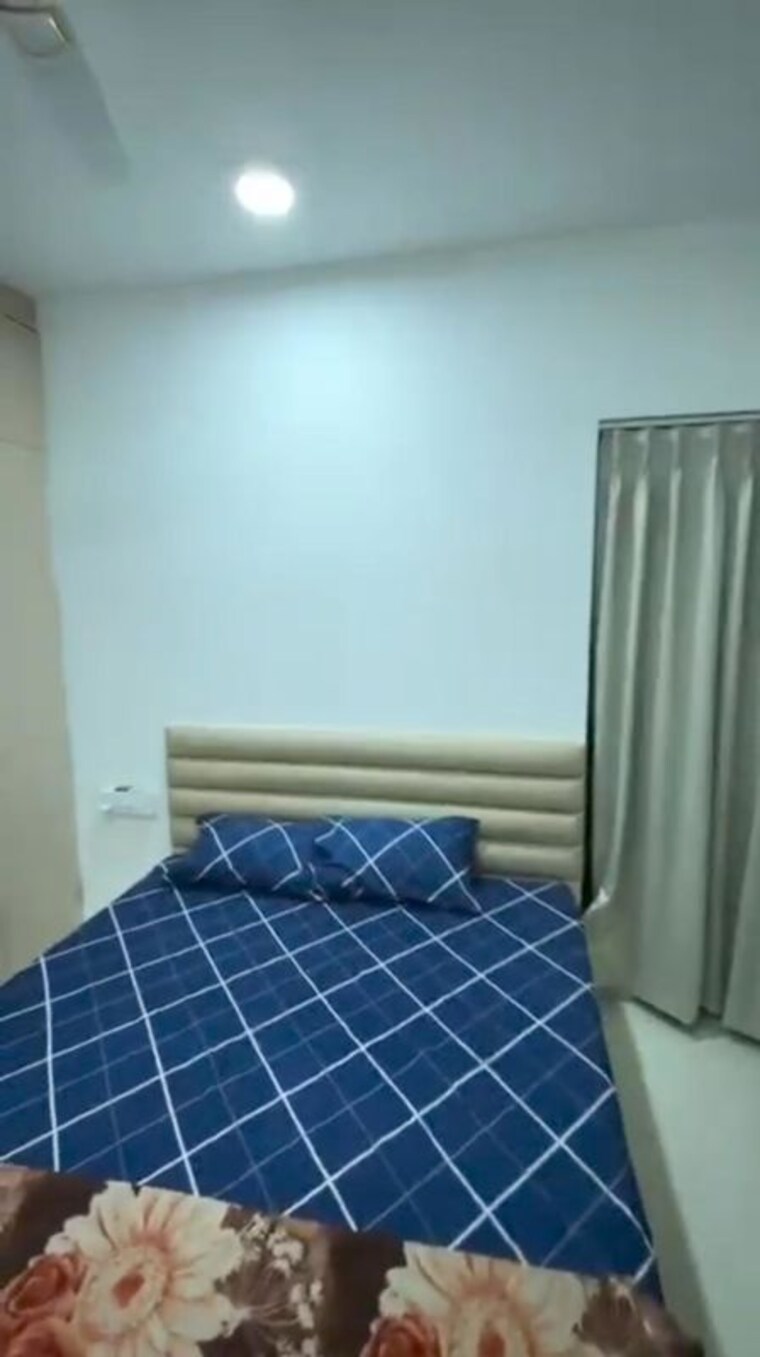 Bedroom, uk-iridium-tower-2 2 Bedroom 661 Sq.Ft. Apartment In Kandivali East Mumbai 10458792