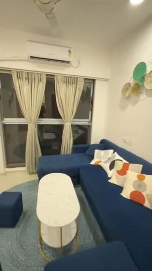 2 BHK Apartment For Rent in UK Iridium Tower 2, Kandivali East