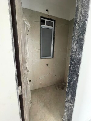 Bathroom in 1 BHK Apartment at Avant Hillway, Goregaon East – for Rent