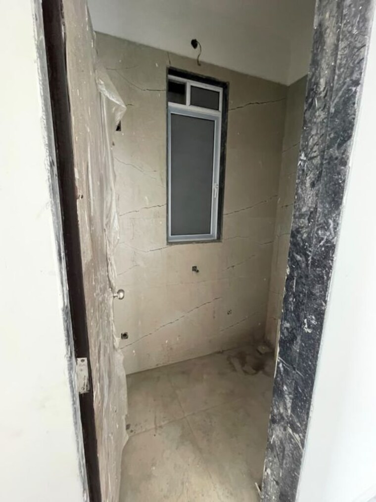 Bathroom, avant-hillway 1 Bedroom 400 Sq.Ft. Apartment In Goregaon East Mumbai 10458814