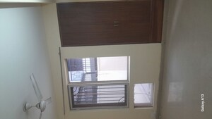 Room in 3 BHK Builder Floor at Unitech Woodstock Floors, Sector 50 – for Rent