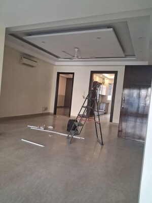Gym in 3.5 BHK Builder Floor at Uppal Southend, Sector 49 – for Rent