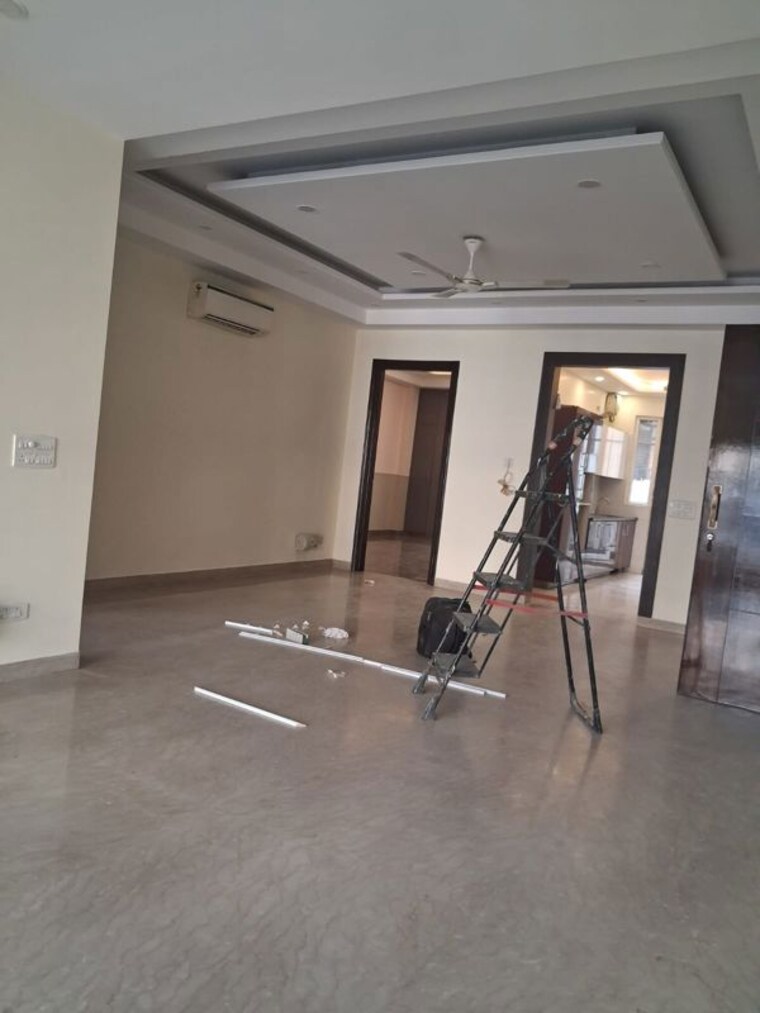 Gym, uppal-southend 3.5 Bedroom 1880 Sq.Ft. Builder Floor In Sector 49 Gurgaon 10458888