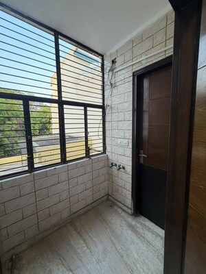Laundry Area in 2 BHK Builder Floor at Paschim Vihar – for Rent