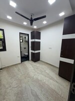 2 BHK 100 Sq.Yd. Builder Floor in Paschim Vihar
