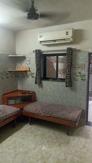 1 RK Apartment For Rent in Satellite