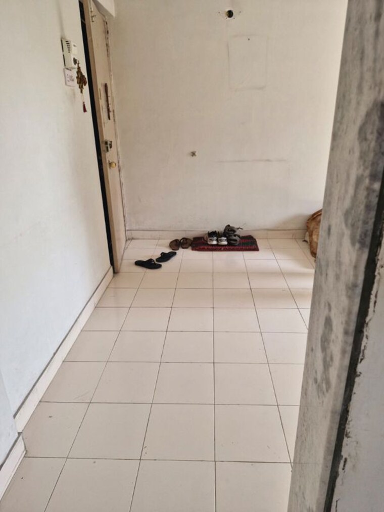 Bathroom, dayanand-garden 2 Bedroom 900 Sq.Ft. Apartment In Wanowrie Pune 10458921