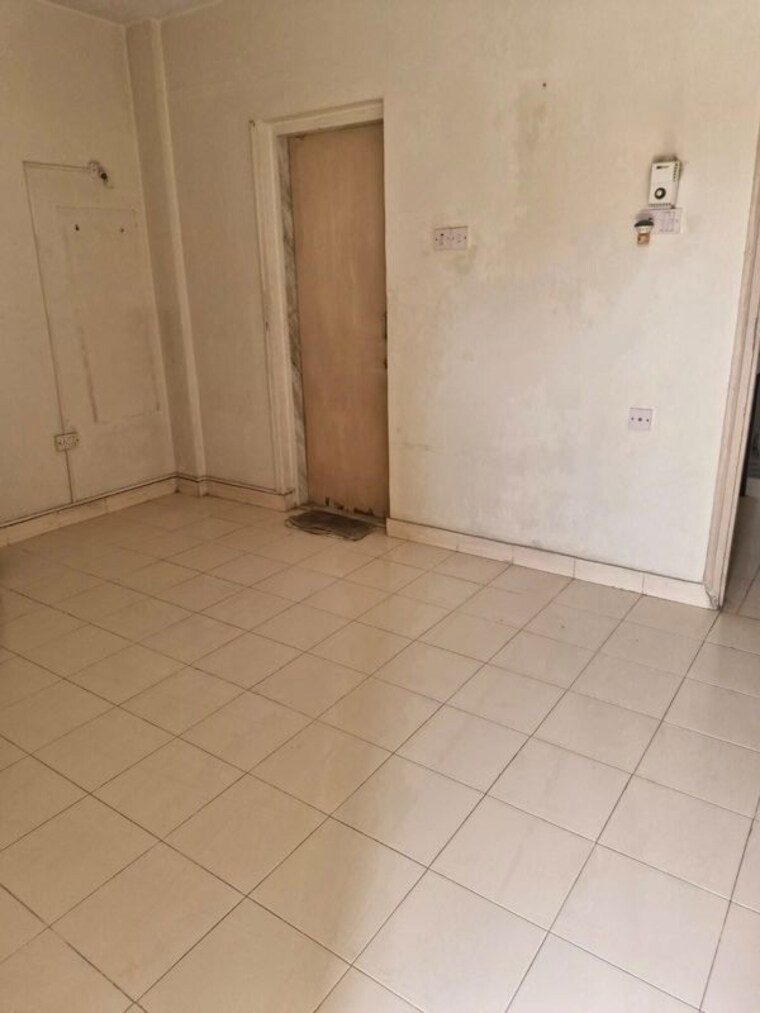 Bathroom, dayanand-garden 2 Bedroom 900 Sq.Ft. Apartment In Wanowrie Pune 10458921
