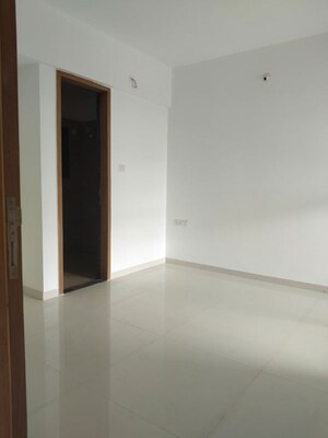 Room in 3 BHK Apartment at Majestique Signature Towers, Balewadi – for Rent