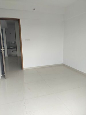 Room in 3 BHK Apartment at Majestique Signature Towers, Balewadi – for Rent