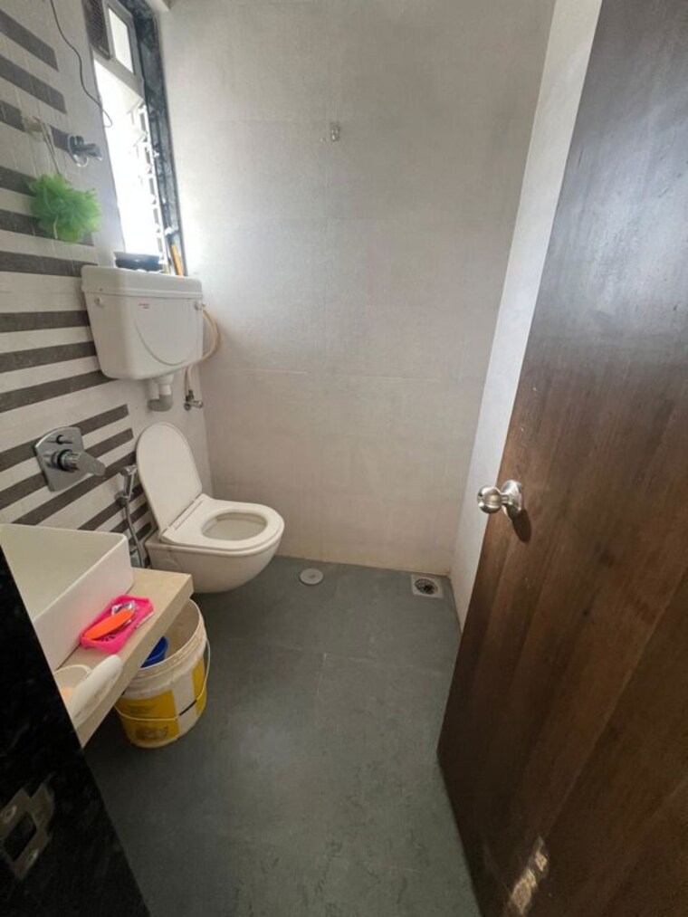 Bathroom, jvm-accord 1 Bedroom 550 Sq.Ft. Apartment In Manorama Nagar Thane 10459026