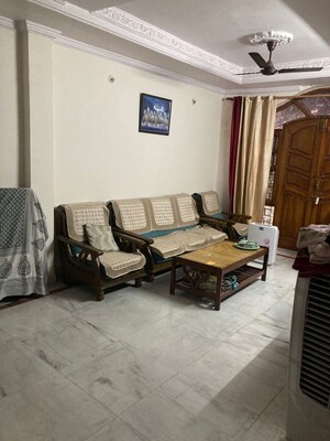 Living Room in 2 BHK Builder Floor at Gamma Ii Greater Noida – for Rent