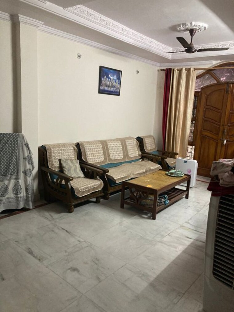 Living Room, gamma ii greater noida 2 Bedroom 1600 Sq.Ft. Builder Floor In Gamma Ii Greater Noida Greater Noida 10459033