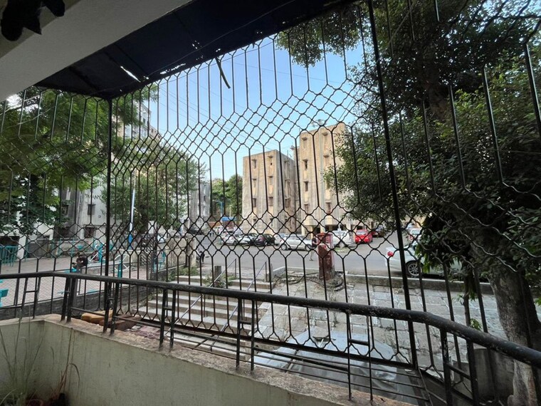 Balcony, ramyanagari-chs 2 Bedroom 800 Sq.Ft. Apartment In Bibwewadi Pune 10459018