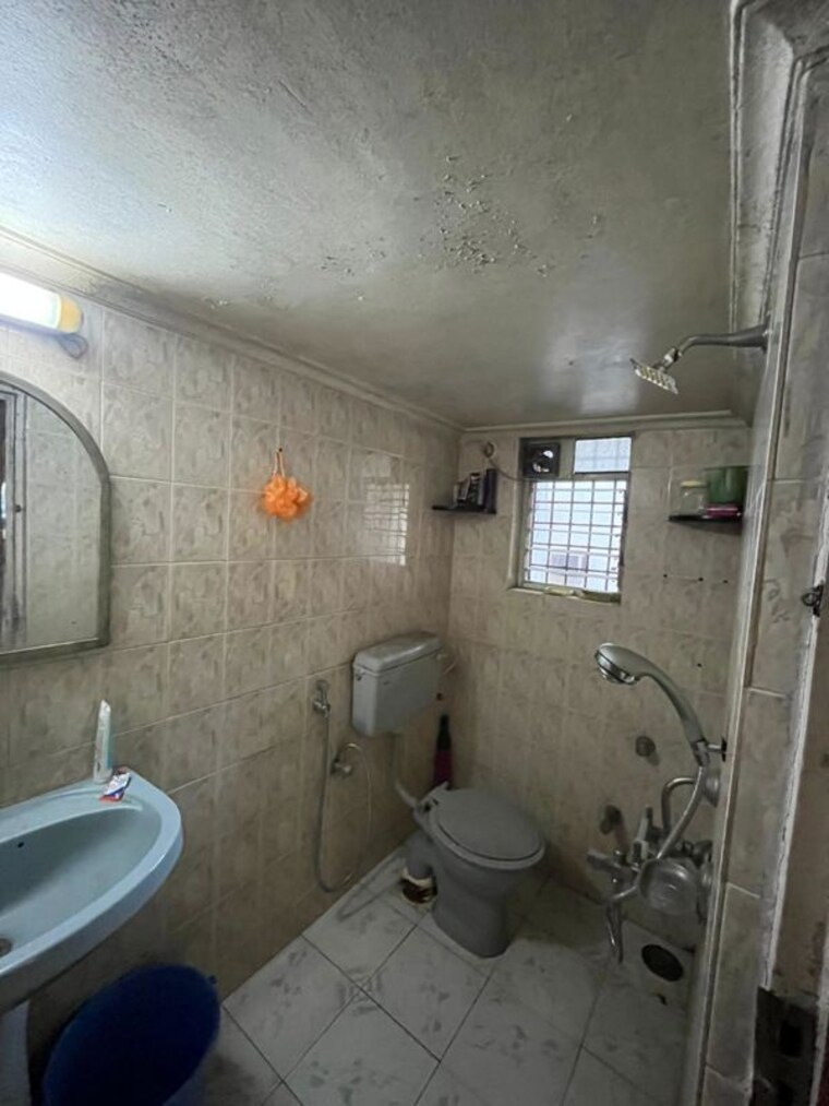 Bathroom, ramyanagari-chs 2 Bedroom 800 Sq.Ft. Apartment In Bibwewadi Pune 10459018