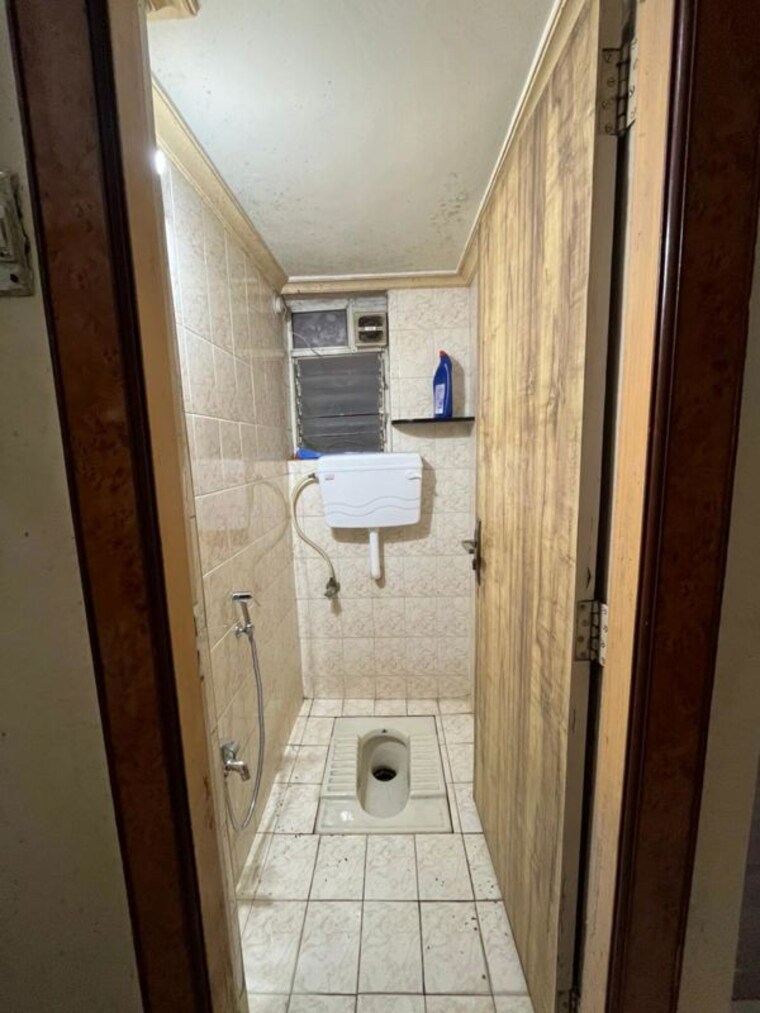Bathroom, ramyanagari-chs 2 Bedroom 800 Sq.Ft. Apartment In Bibwewadi Pune 10459018