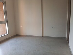 Room in 2 BHK Apartment at Dosti West County, Balkum Pada – for Rent