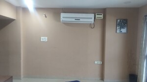Room in 3 BHK Apartment at Jubilee Hills – for Rent