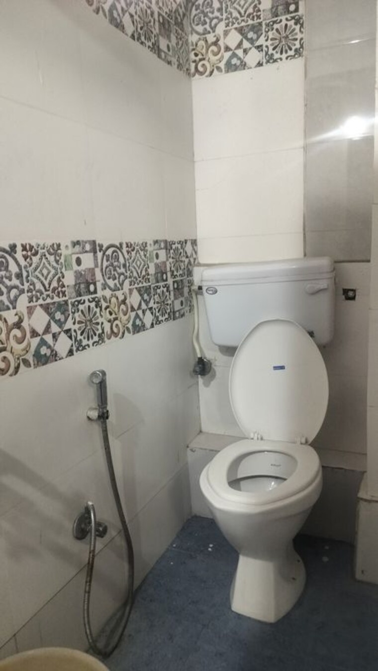 Bathroom, jubilee hills 3 Bedroom 2200 Sq.Ft. Apartment In Jubilee Hills Hyderabad 10459045