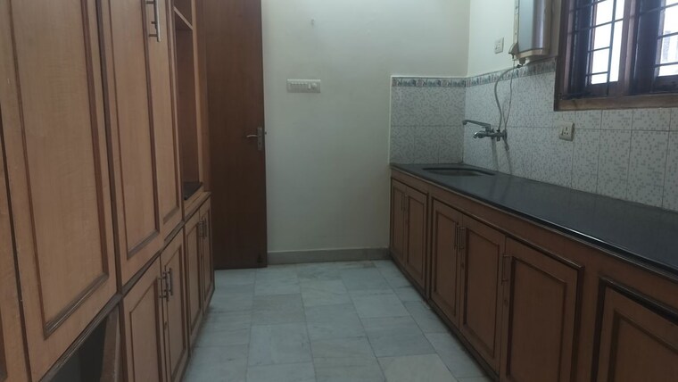 Room, banjara hills 3 Bedroom 1900 Sq.Ft. Apartment In Banjara Hills Hyderabad 10459072