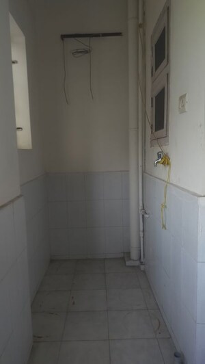 Bathroom in 3 BHK Apartment at Banjara Hills – for Rent