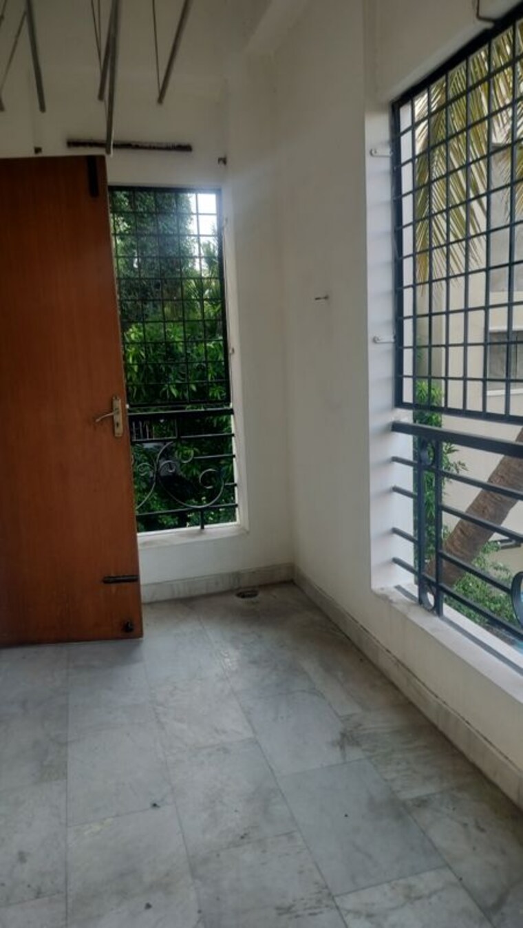 Balcony, banjara hills 3 Bedroom 1900 Sq.Ft. Apartment In Banjara Hills Hyderabad 10459072