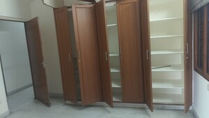 Room in 3 BHK Apartment at Banjara Hills – for Rent